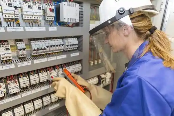 electrician Hasley Canyon